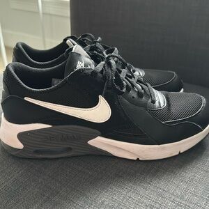 NIKE AIR MAX SNEAKERS